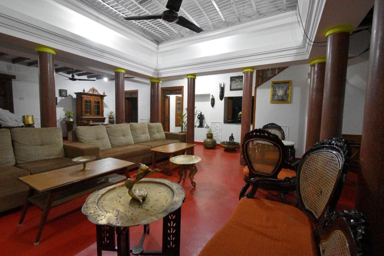 Petit Gite Heritage Home Pondicherry Exterior photo